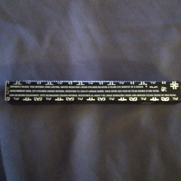 Uoma Beauty liquid eyeliner - Picture 3 of 5